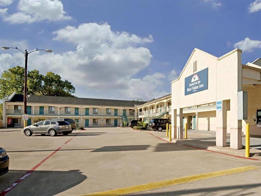 Americas Best Value Inn แมคคินนีย์ ภายนอก รูปภาพ