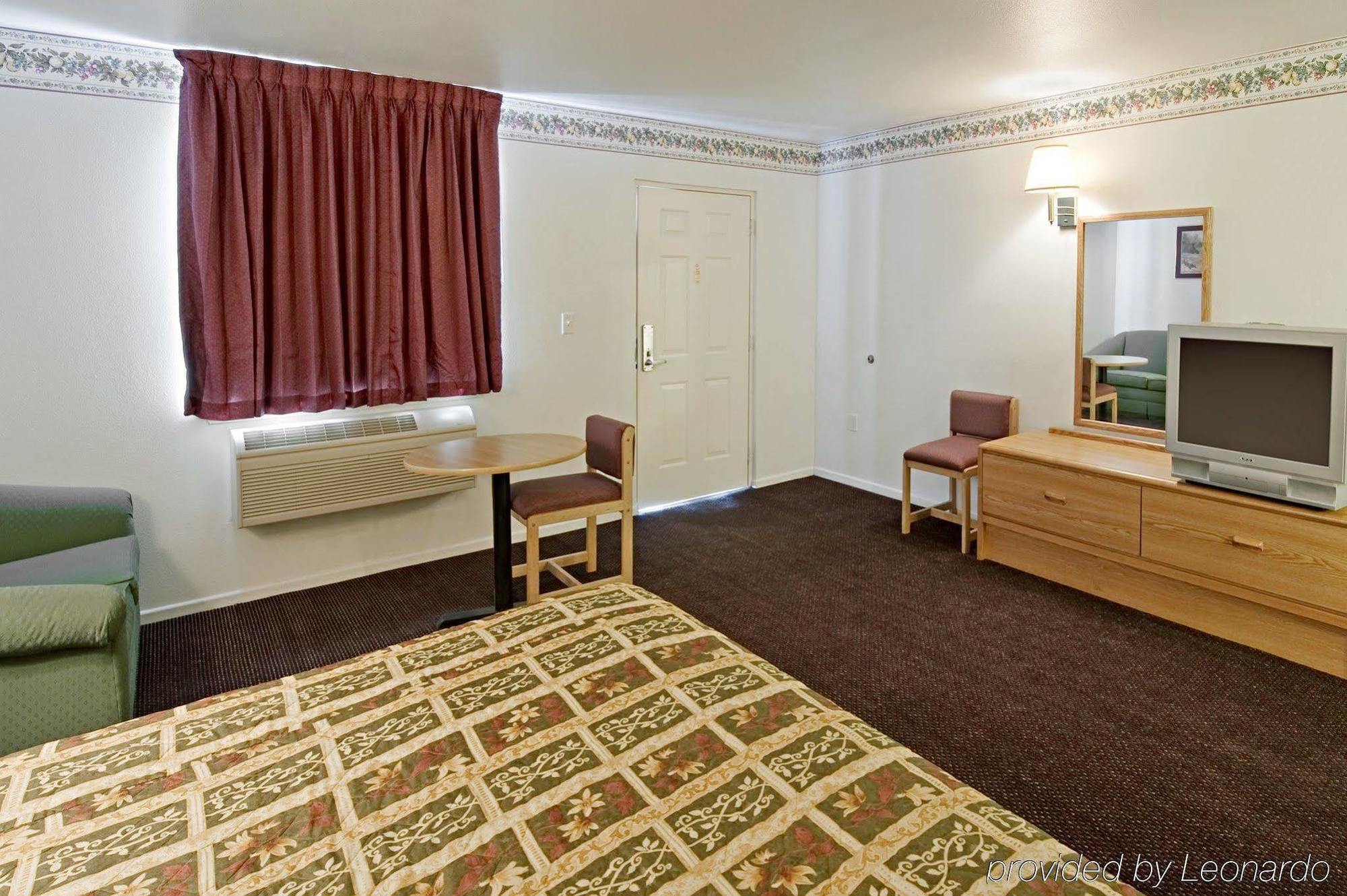 Americas Best Value Inn แมคคินนีย์ ภายนอก รูปภาพ